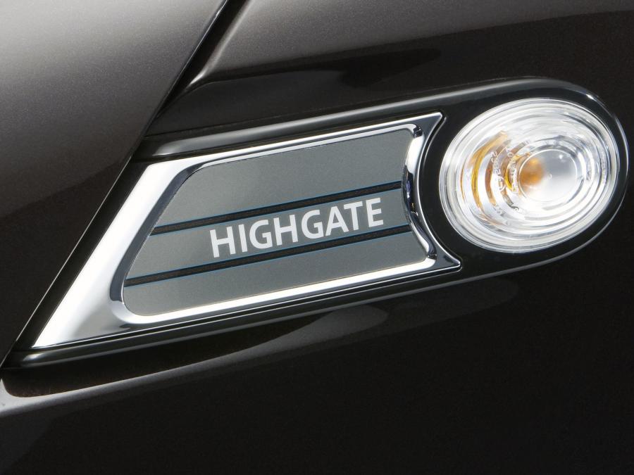  Mini Cooper S Cabrio Highgate 2012 года  (фото 12 из 30)
